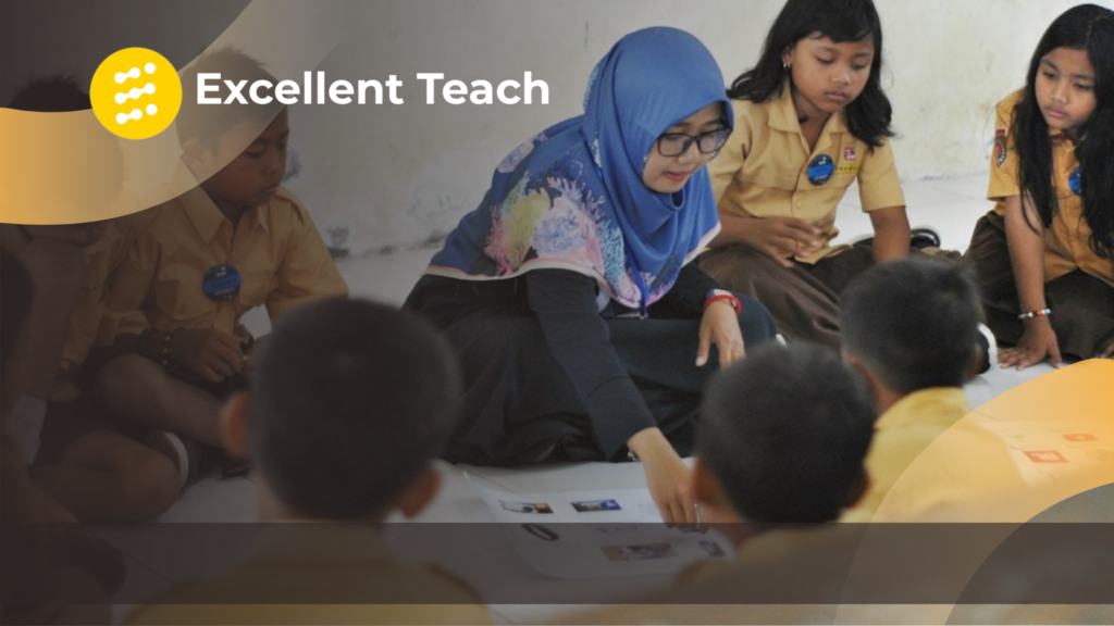 Guru membimbing siswa dalam kegiatan belajar kelompok yang interaktif di dalam kelas.