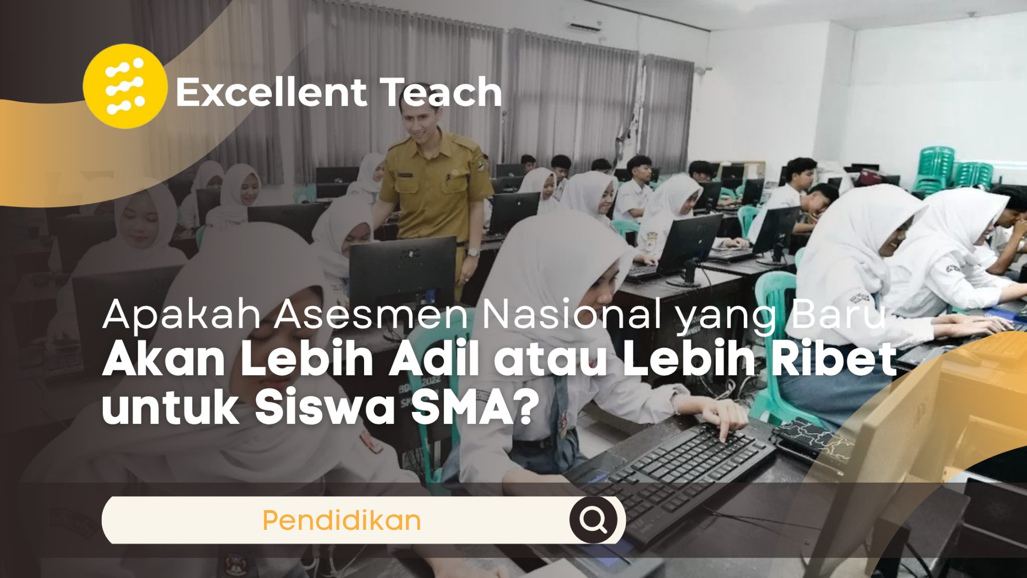 Siswa SMA mengikuti Asesmen Nasional berbasis komputer di ruang kelas dengan pengawasan guru.